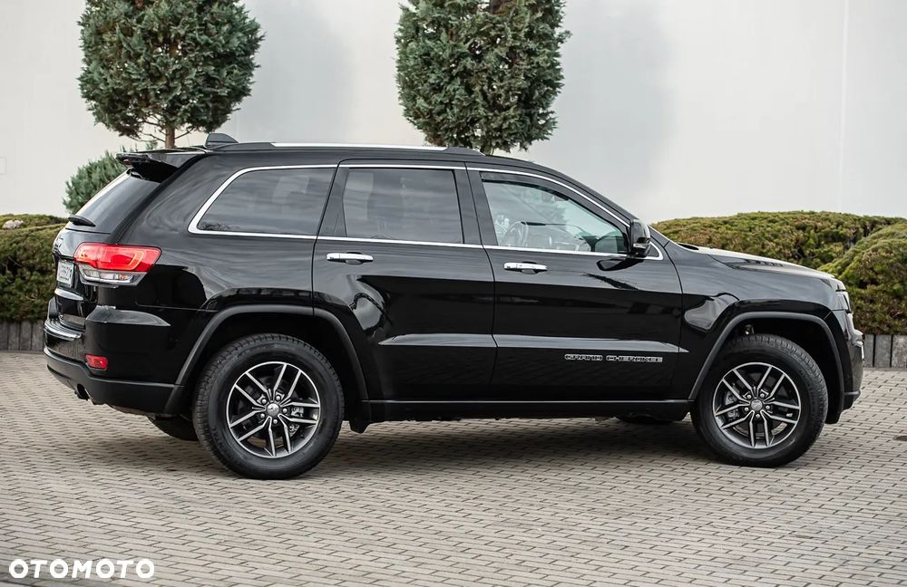 Jeep Grand Cherokee - 14