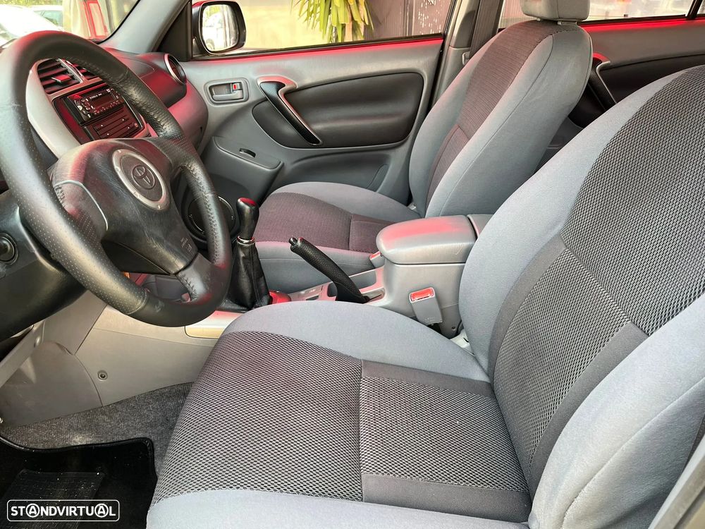 Toyota RAV4 2.0 Pack 1 - 10