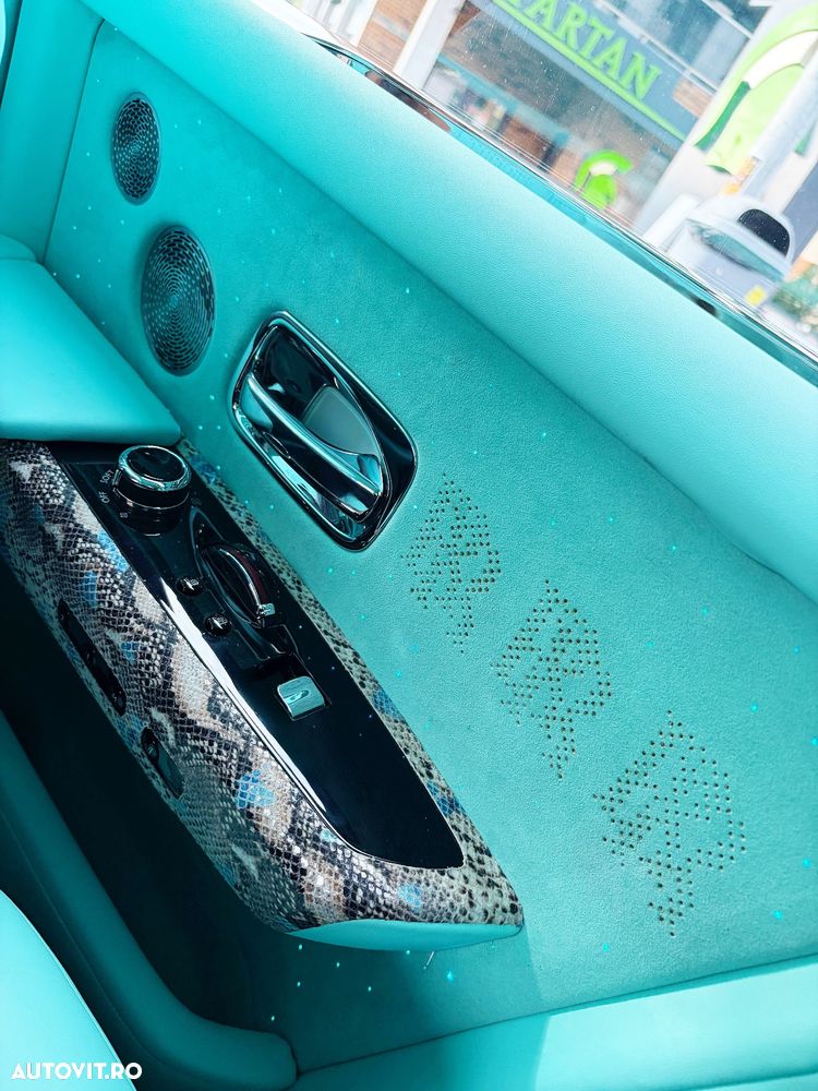 Rolls-Royce Phantom - 7