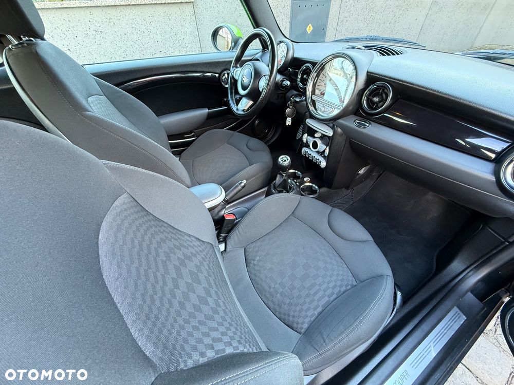 MINI Cooper - 11
