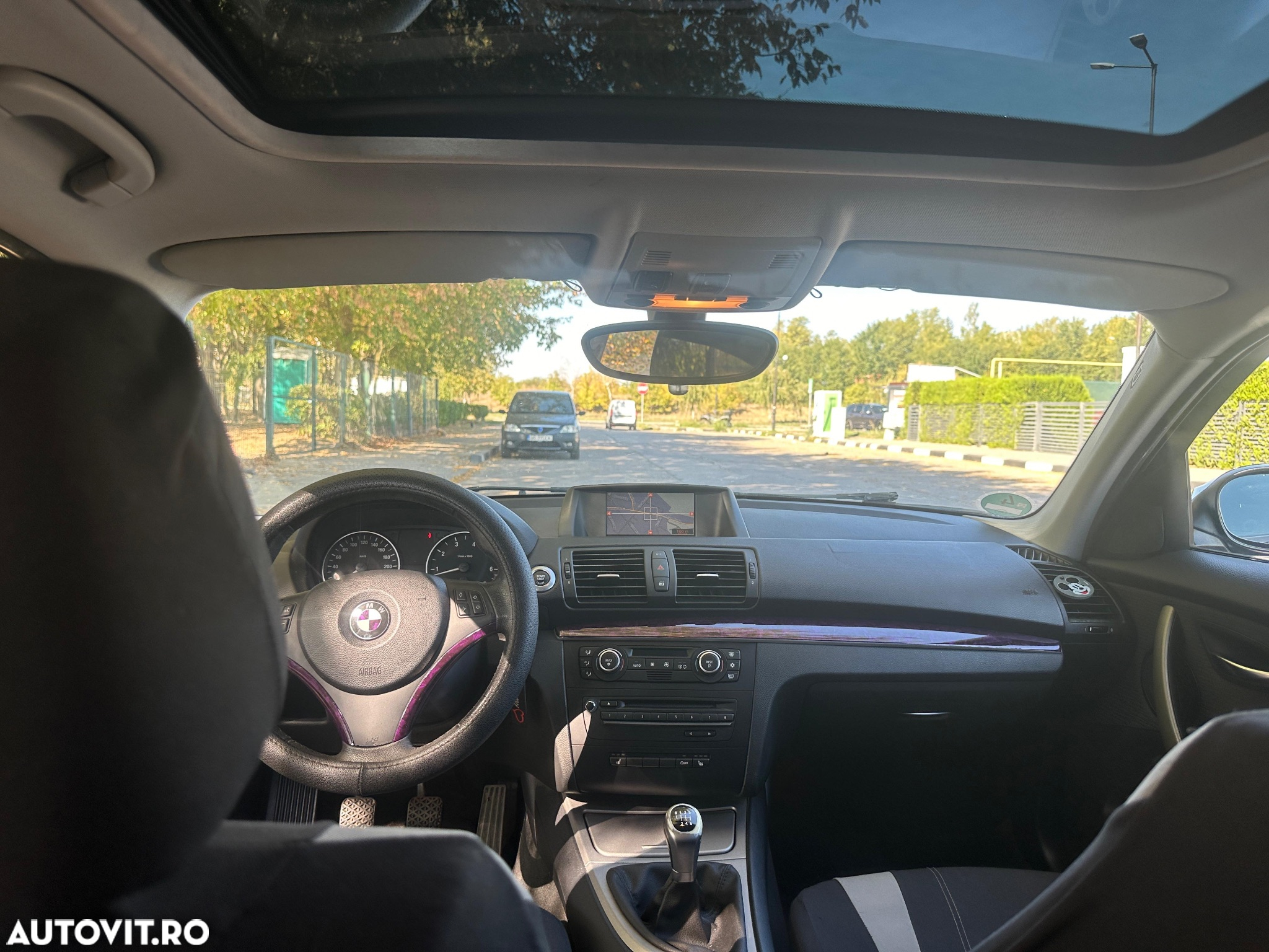 BMW Seria 1 116i - 10