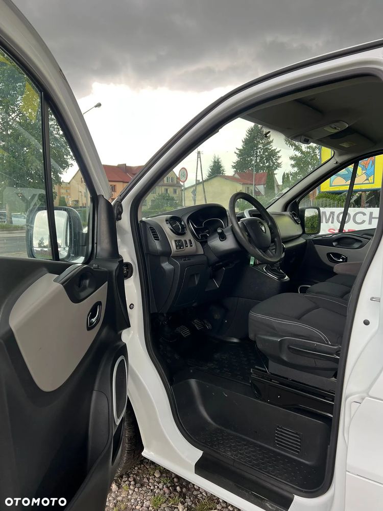 Renault Trafic LONG - 12
