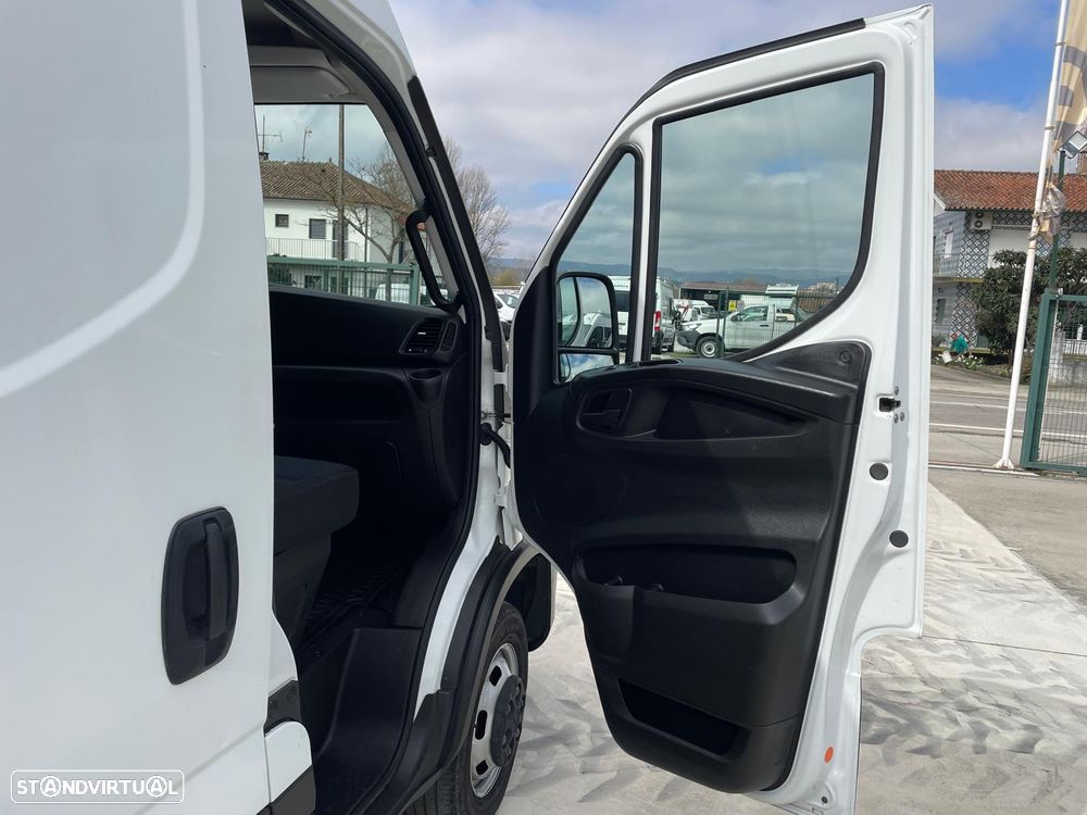 Iveco Daily 35C18 3.0 TD - 13