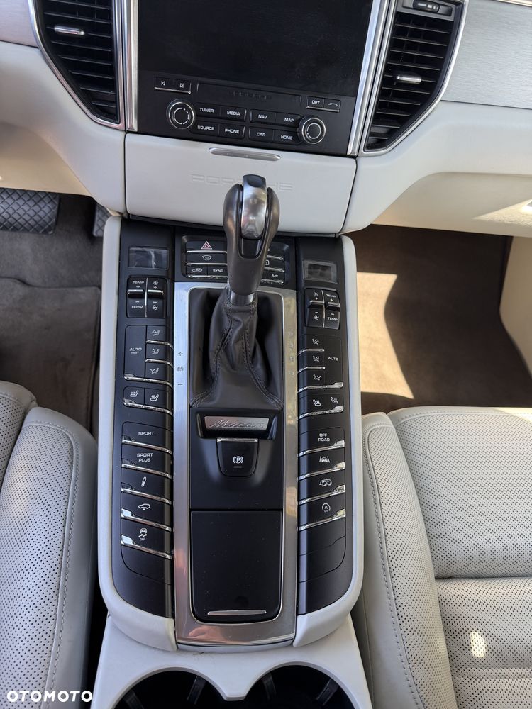 Porsche Macan - 19