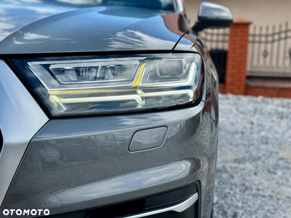 Audi Q7 3.0 TDI ultra Quattro Tiptronic - 7