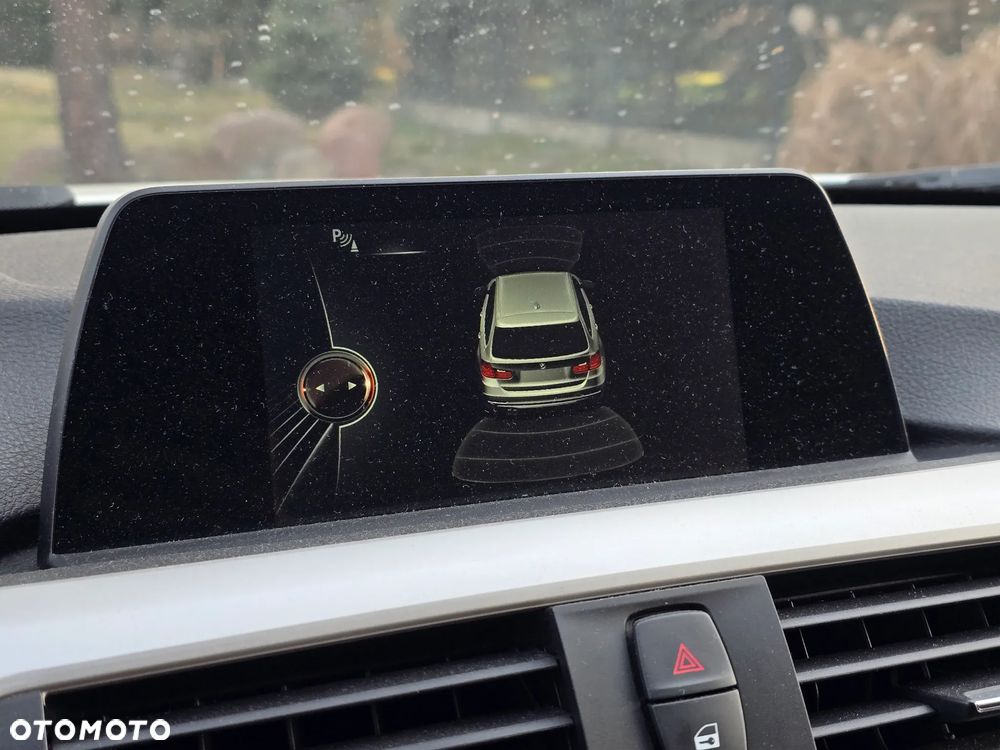 BMW Seria 3 320d Sport Line - 8