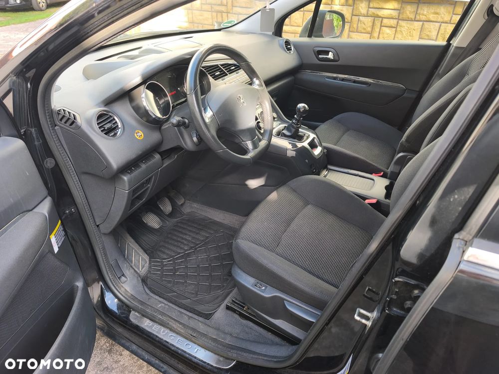 Peugeot 5008 HDI 150 Allure - 21