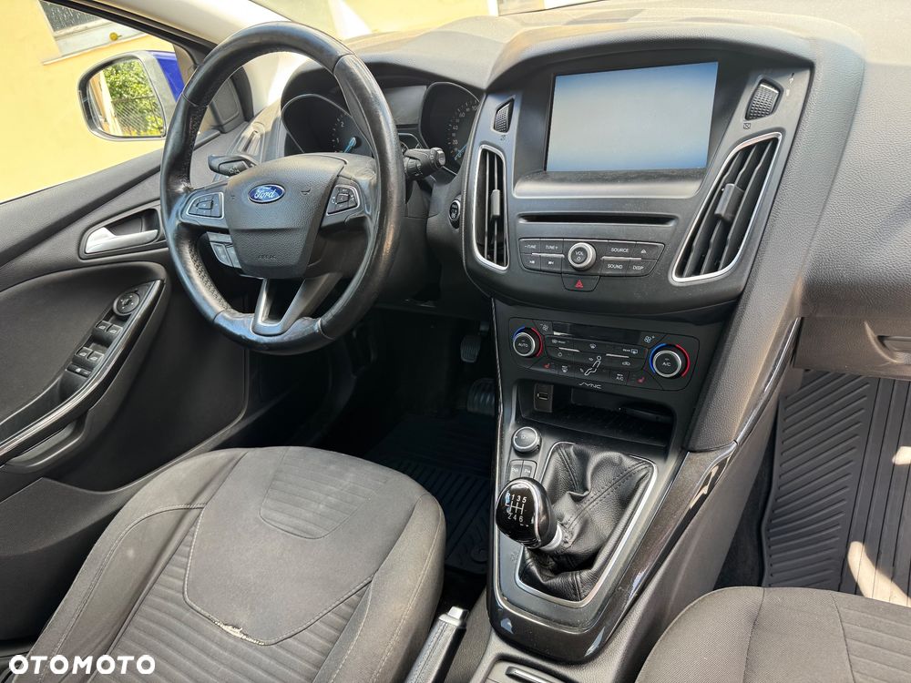 Ford Focus 2.0 TDCi Titanium ASS - 17