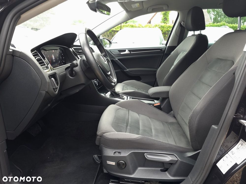 Volkswagen Golf 1.5 TSI BMT Evo Highline DSG - 17