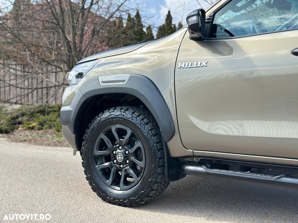 Toyota Hilux 2.8D 204CP 4x4 Double Cab AT Invincible Color Edition - 8