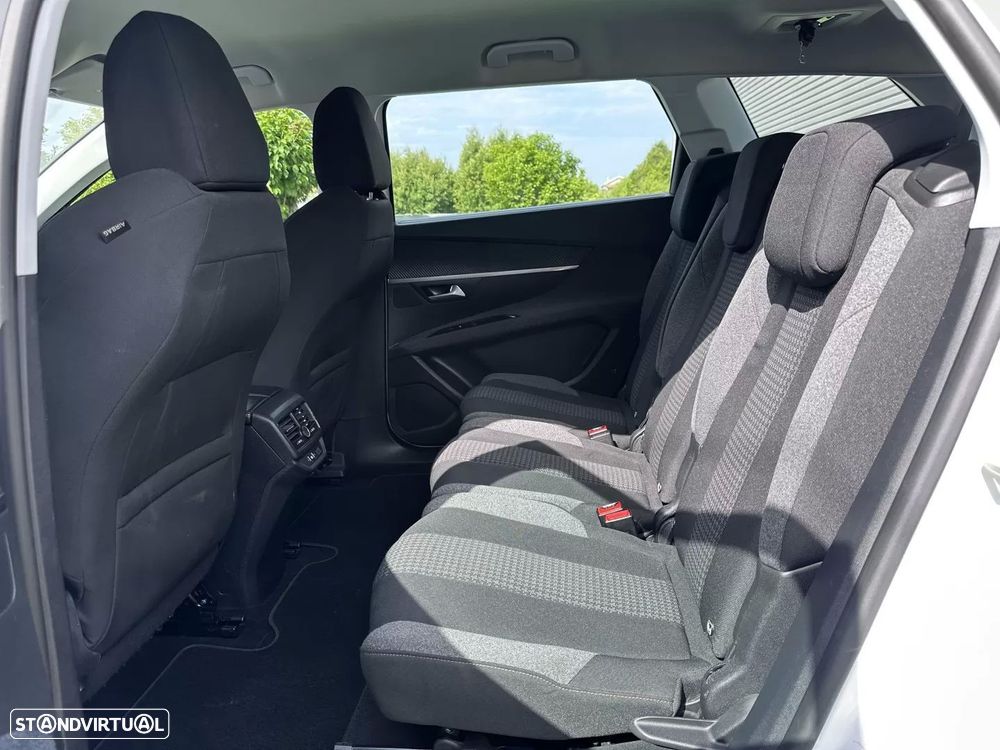 Peugeot 5008 1.2 PureTech Allure Pack - 25