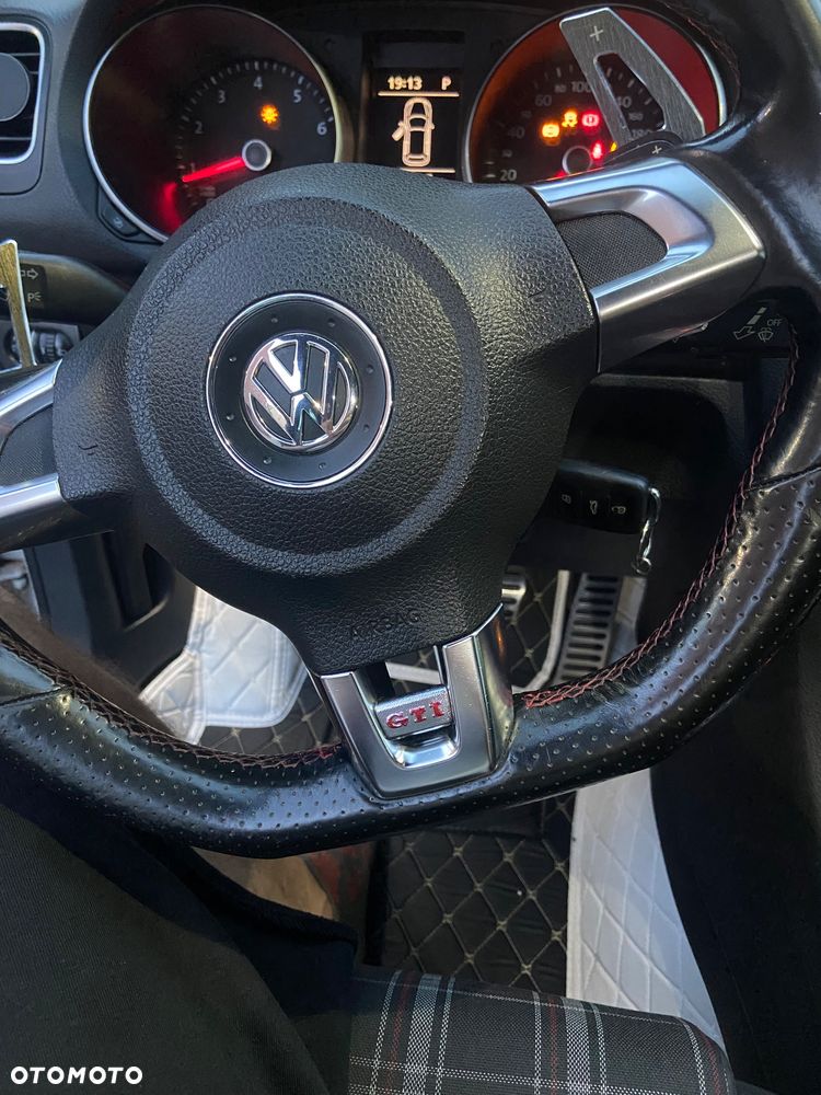 Volkswagen Golf - 19