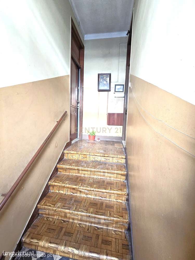 Venda de 1/4 de um Prédio em Propriedade Total em Almada - Grande imagem: 3/13