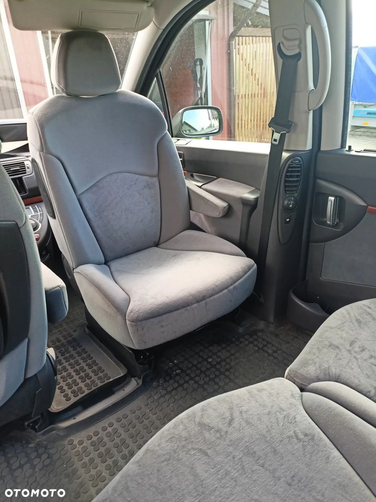 Citroën C8 2.0 16V Style - 10