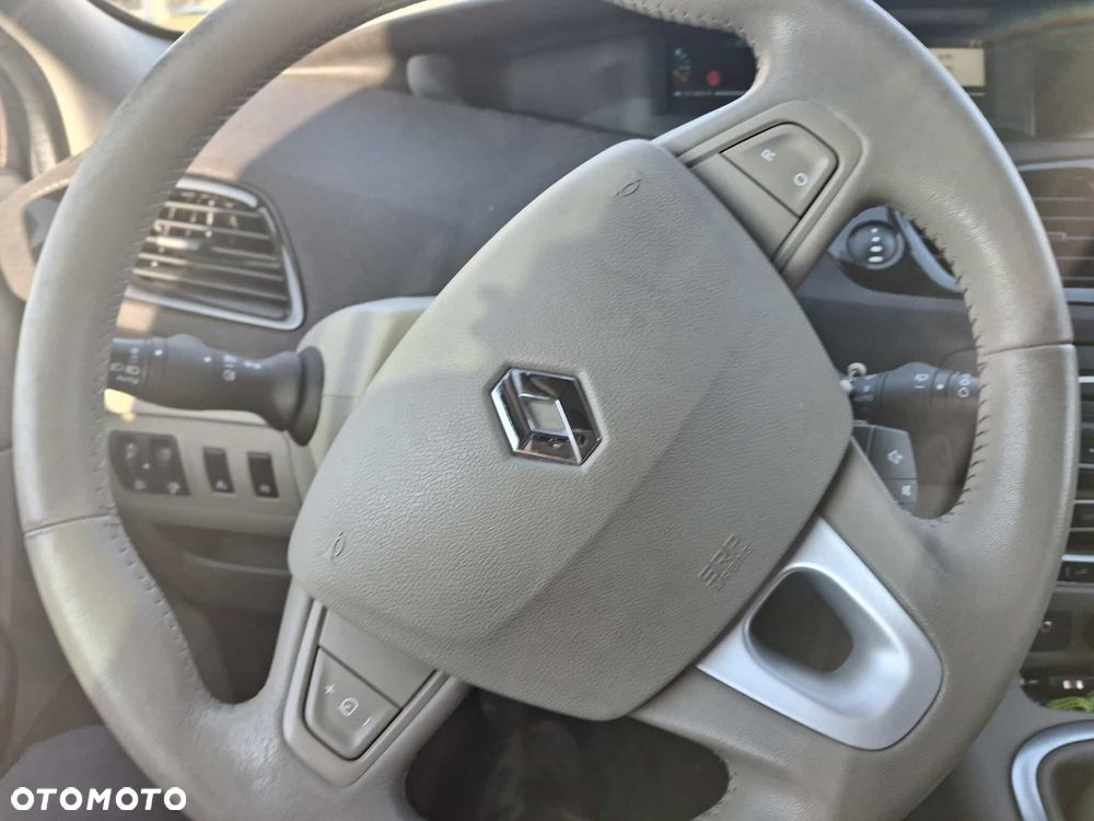 Renault Scenic dCi 130 FAP Start & Stop Bose Edition - 6