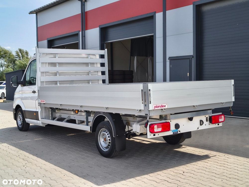 Volkswagen Crafter 2,0 l EURO VI SCR 163 KM / skrzynia biegów: Przedni napęd automatyczna 8-biegowa rozstaw osi: 4490 mm - 5