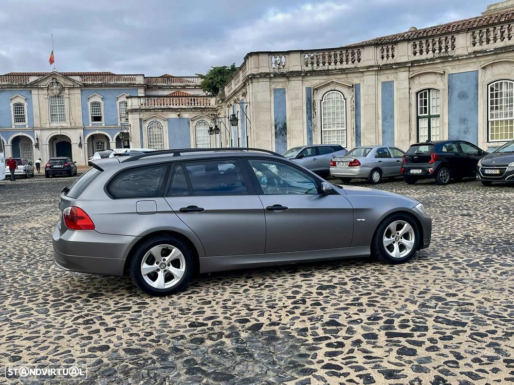 BMW 320 dA Touring Dynamic - 4