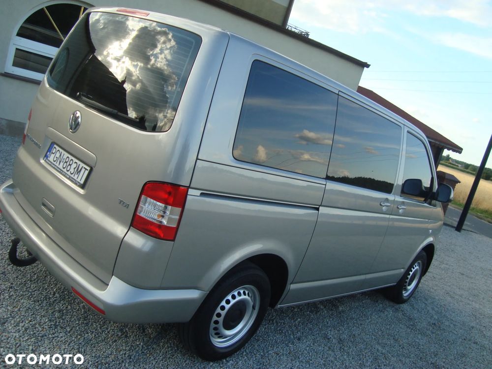 Volkswagen Transporter Caravelle Kurz Trendline - 9