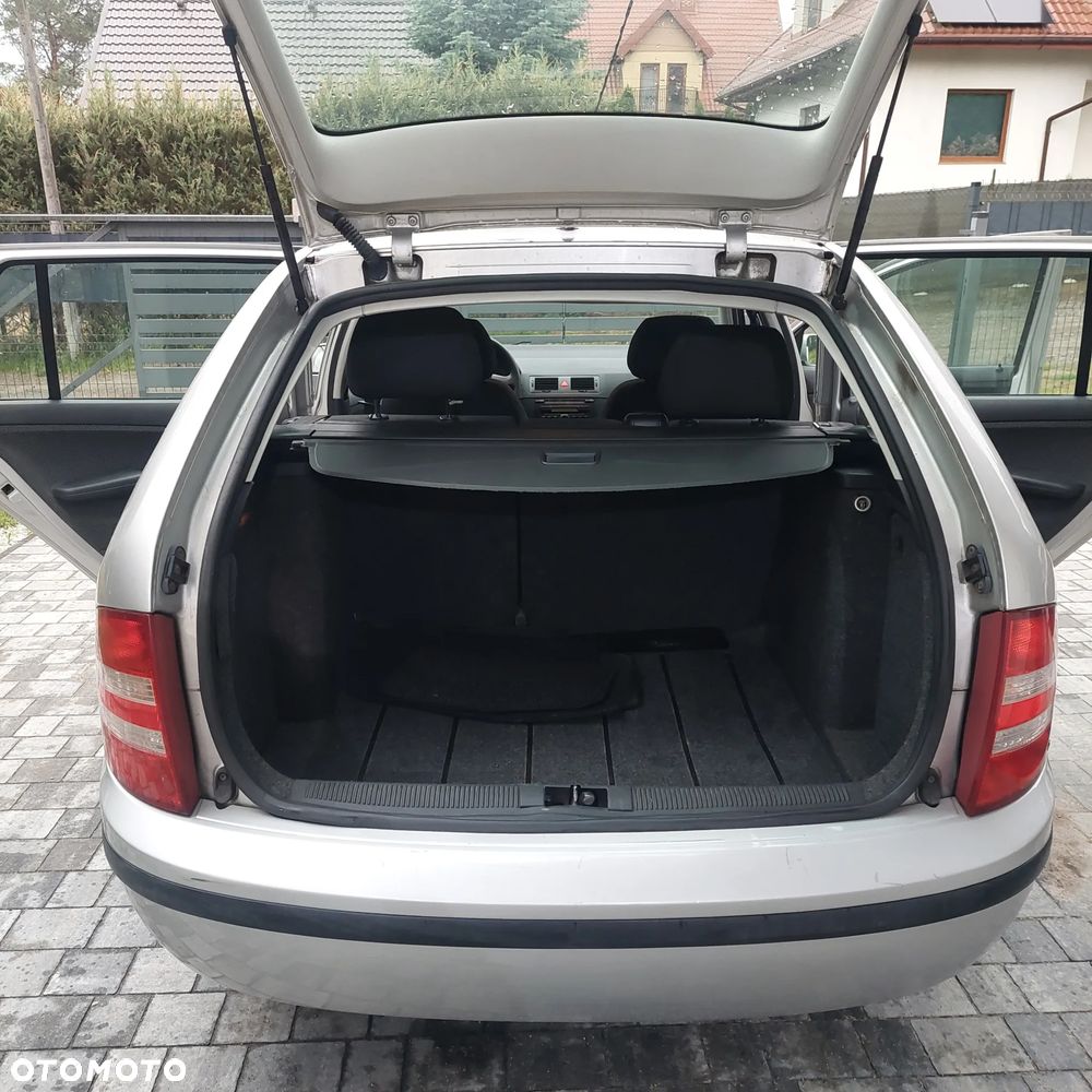 Skoda Fabia 1.4 16V Classic - 11