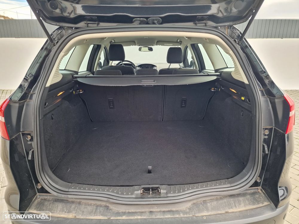 Ford Focus SW 1.5 TDCi DPF S&S Trend - 9
