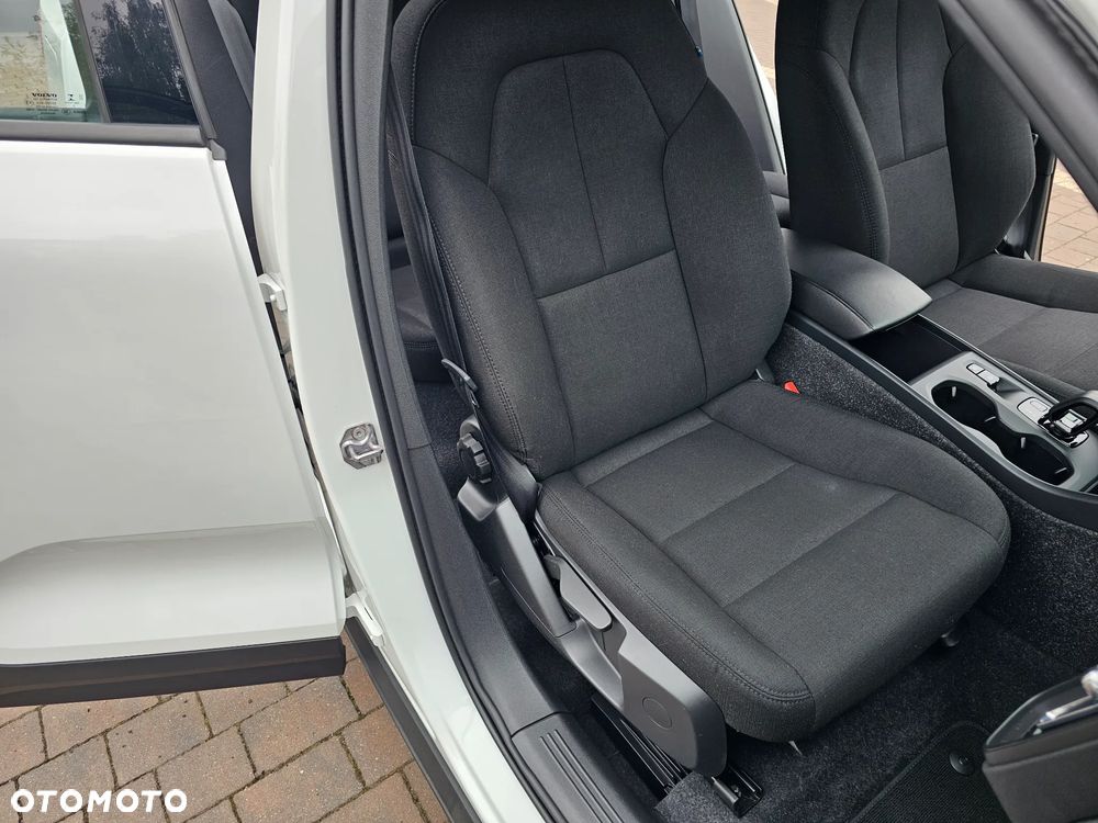 Volvo XC 40 T3 Momentum - 11