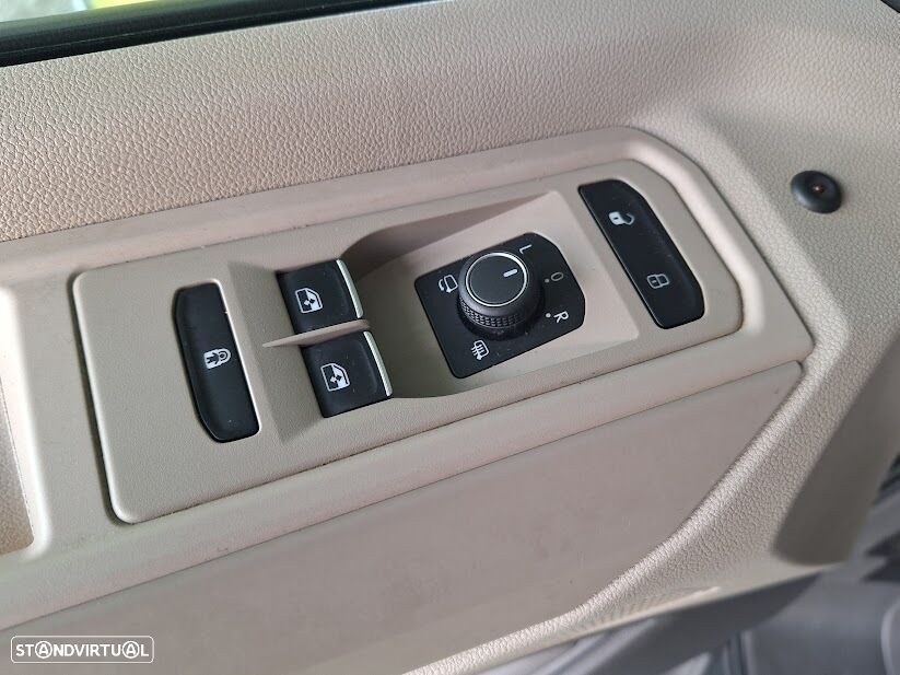 VW Multivan 2.0 TDI Life DSG - 19