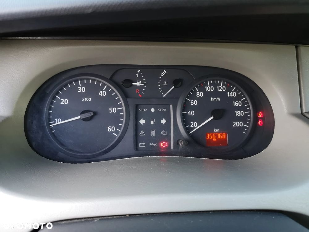 Renault Trafic - 11