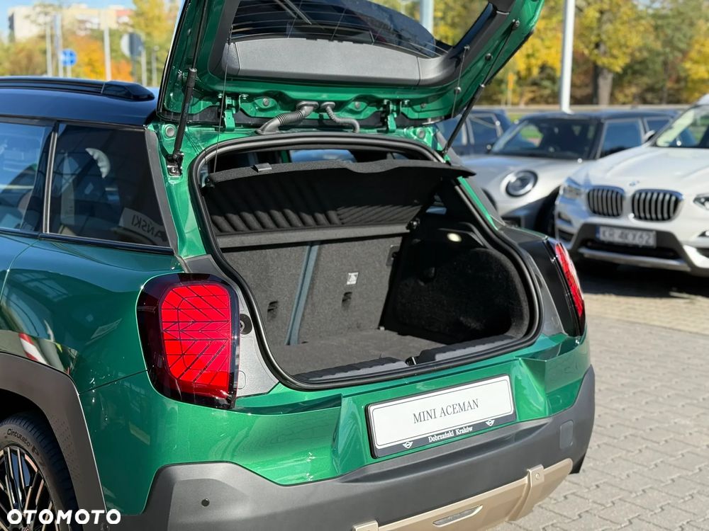 MINI Aceman SE 54.2kWh Linia Favoured - 13