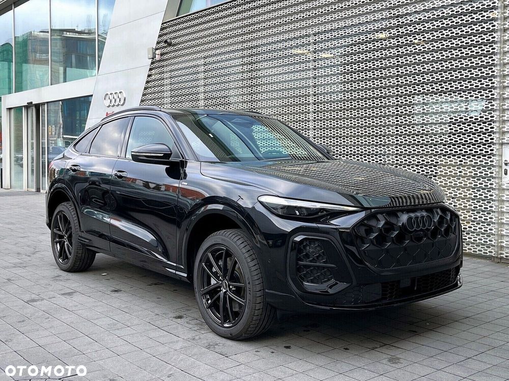 Audi Q5 Sportback - 28