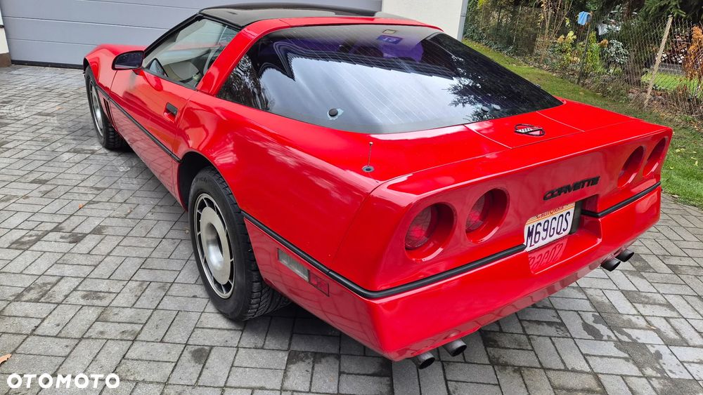 Chevrolet Corvette - 3