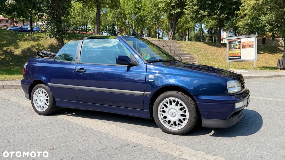 Volkswagen Golf Cabrio 1.8 - 6