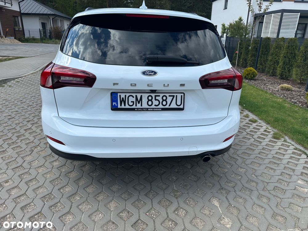 Ford Focus 1.5 EcoBlue STart-Stopp-System TITANIUM X - 4