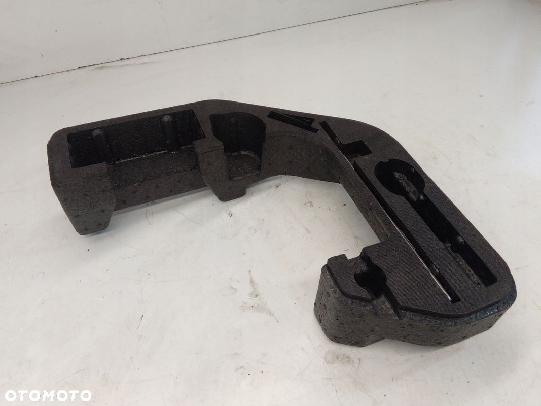 ZESTAW NAPRAWCZY WKŁADKA AUDI A4 A5 8T0012109 - 1