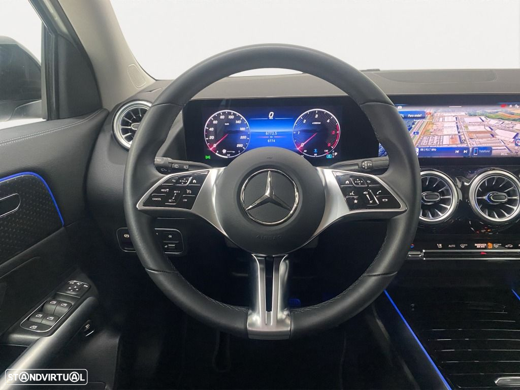 Mercedes-Benz GLA 180 d - 9
