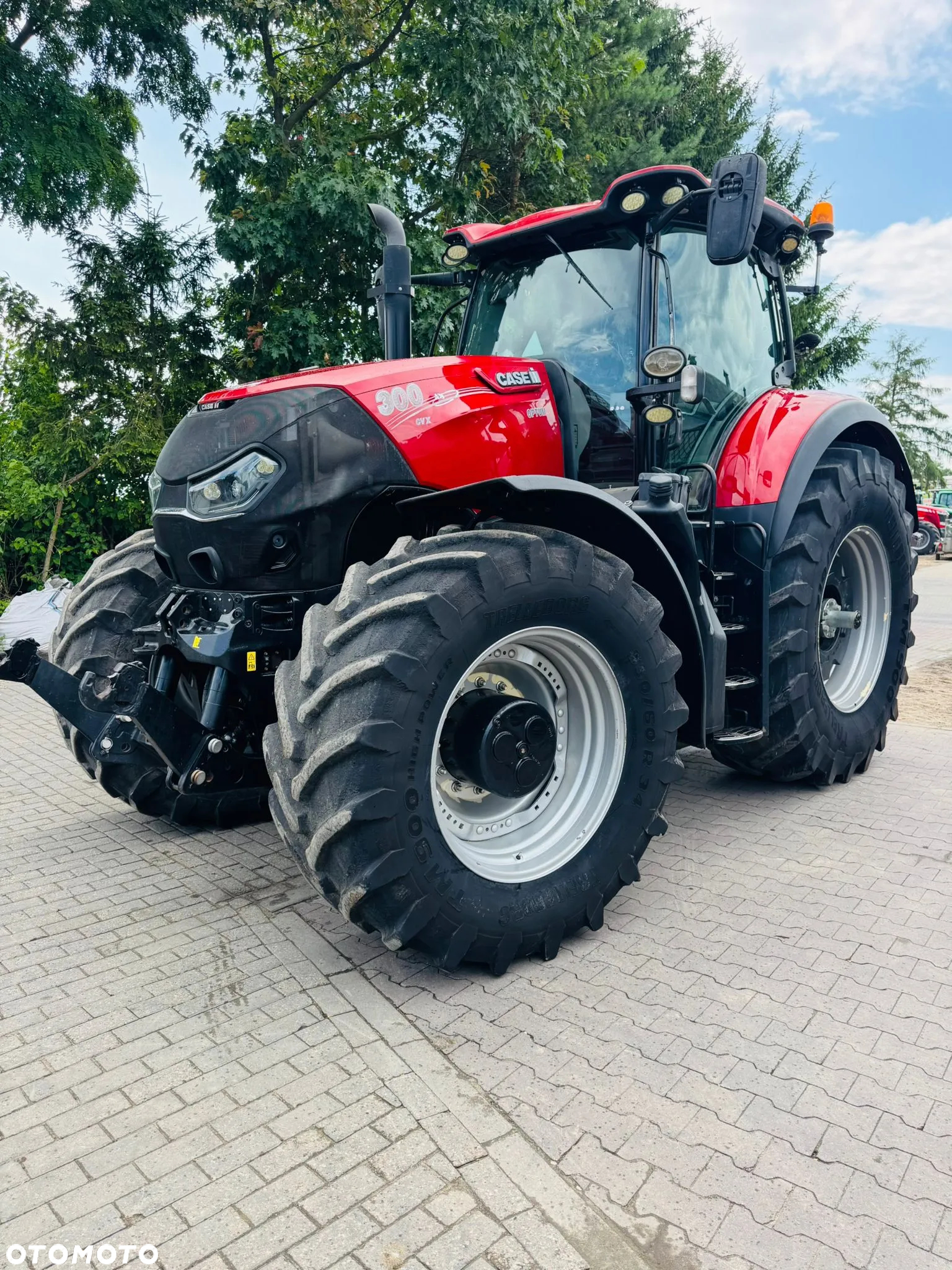 Case IH Optum 300 - 10