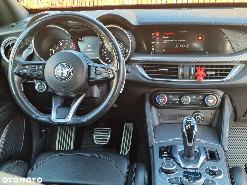 Alfa Romeo Stelvio 2.0 Turbo Veloce Q4 - 22