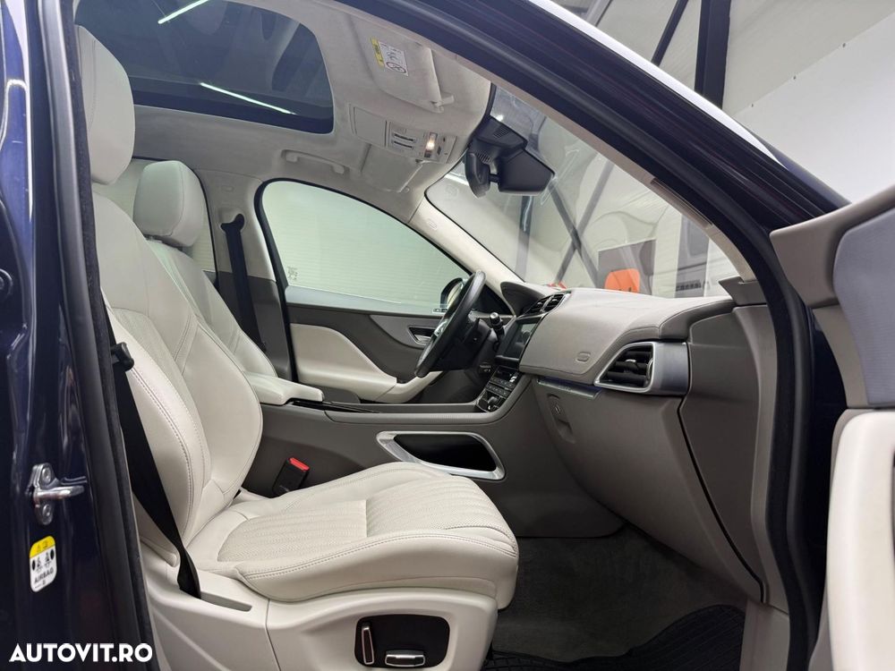 Jaguar F-Pace 30t AWD Prestige - 22