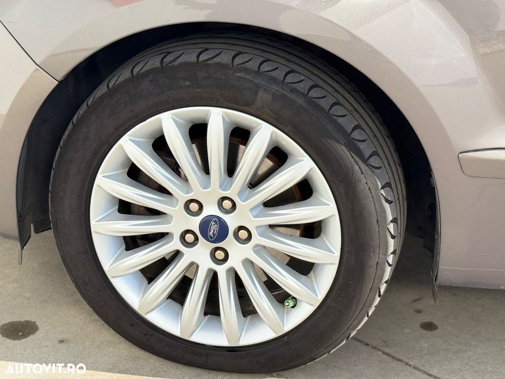 Ford Galaxy - 20