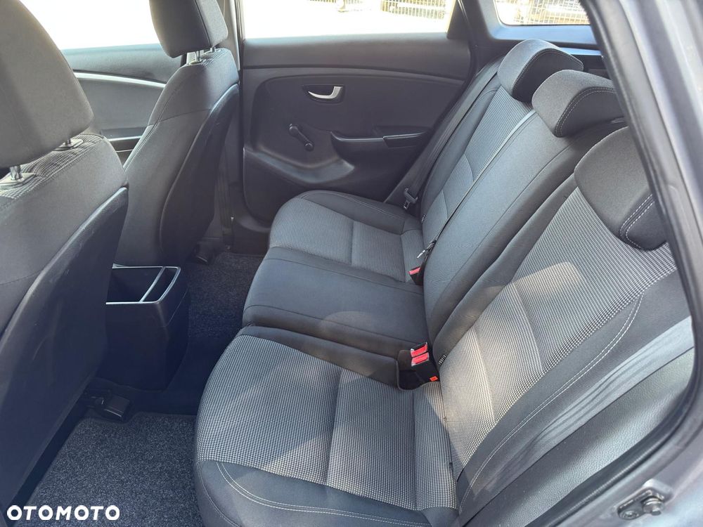 Hyundai i30 - 30