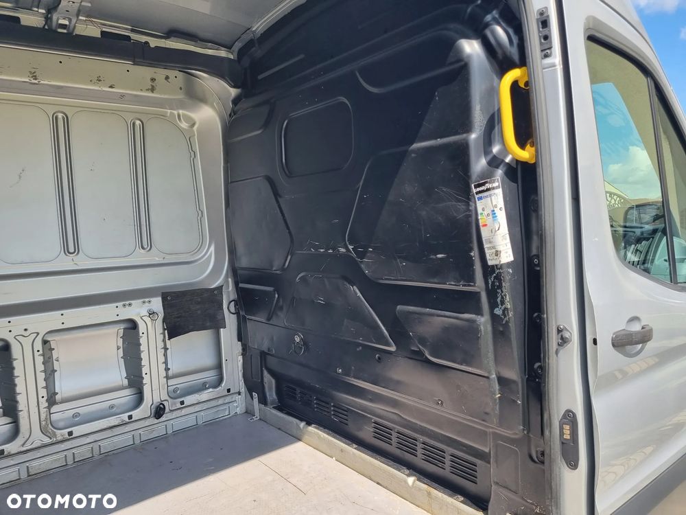 Ford TRANSIT L2H2 - 21