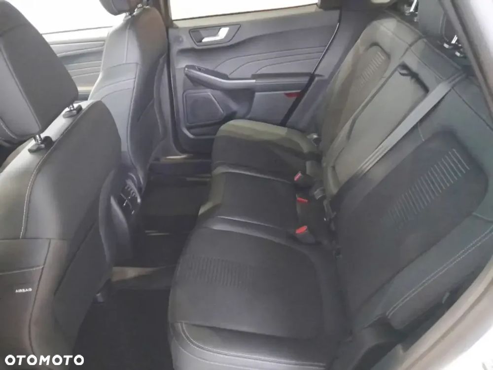 Ford Kuga - 7