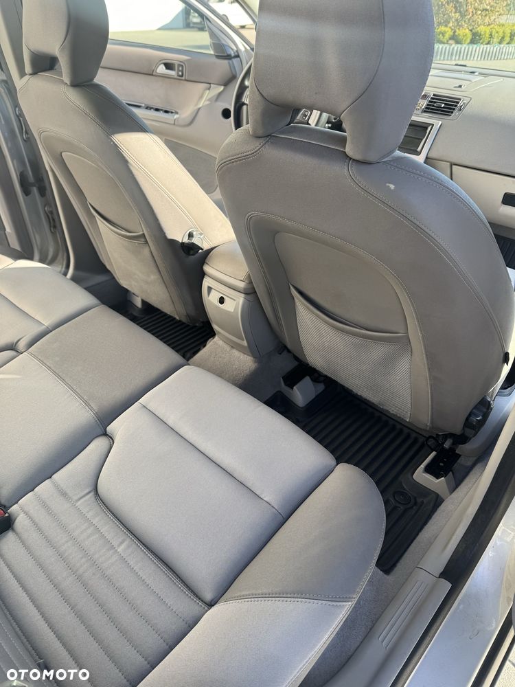 Volvo V50 - 7