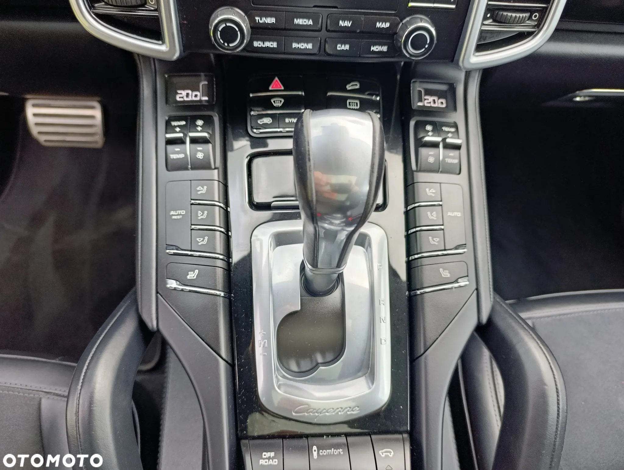 Porsche Cayenne S Diesel Platinum Edition - 23