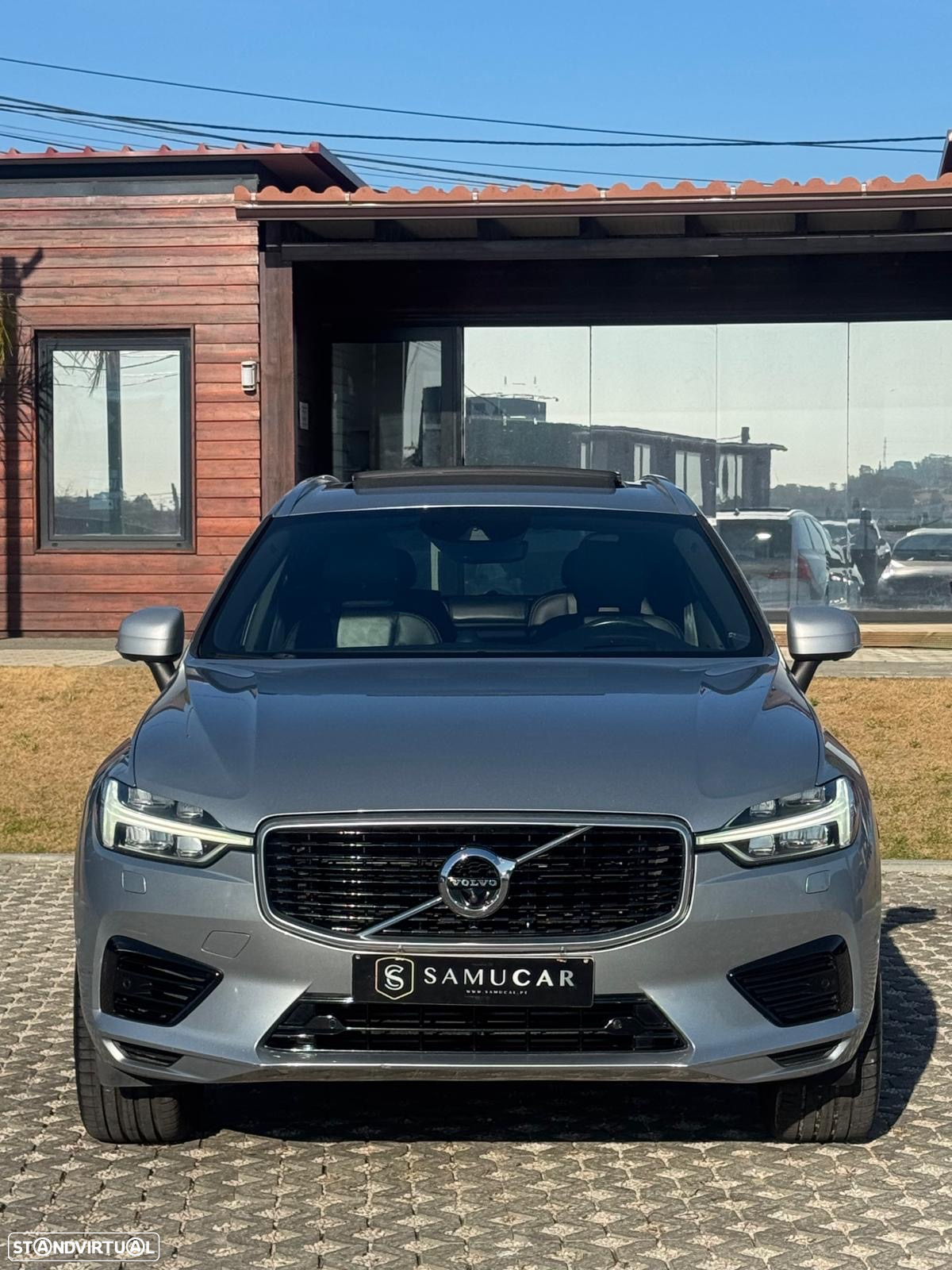 Volvo XC 60 2.0 T8 PHEV R-Design AWD - 8