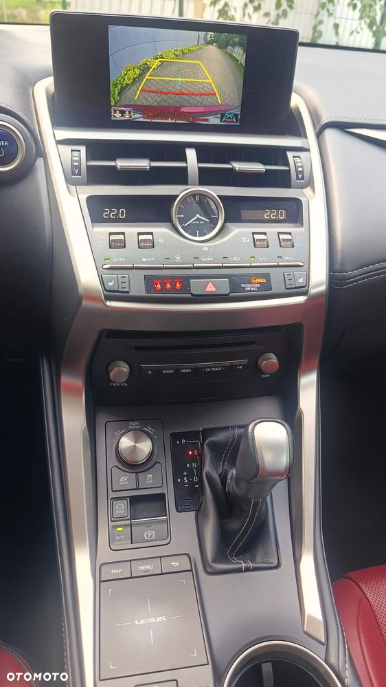 Lexus NX - 28