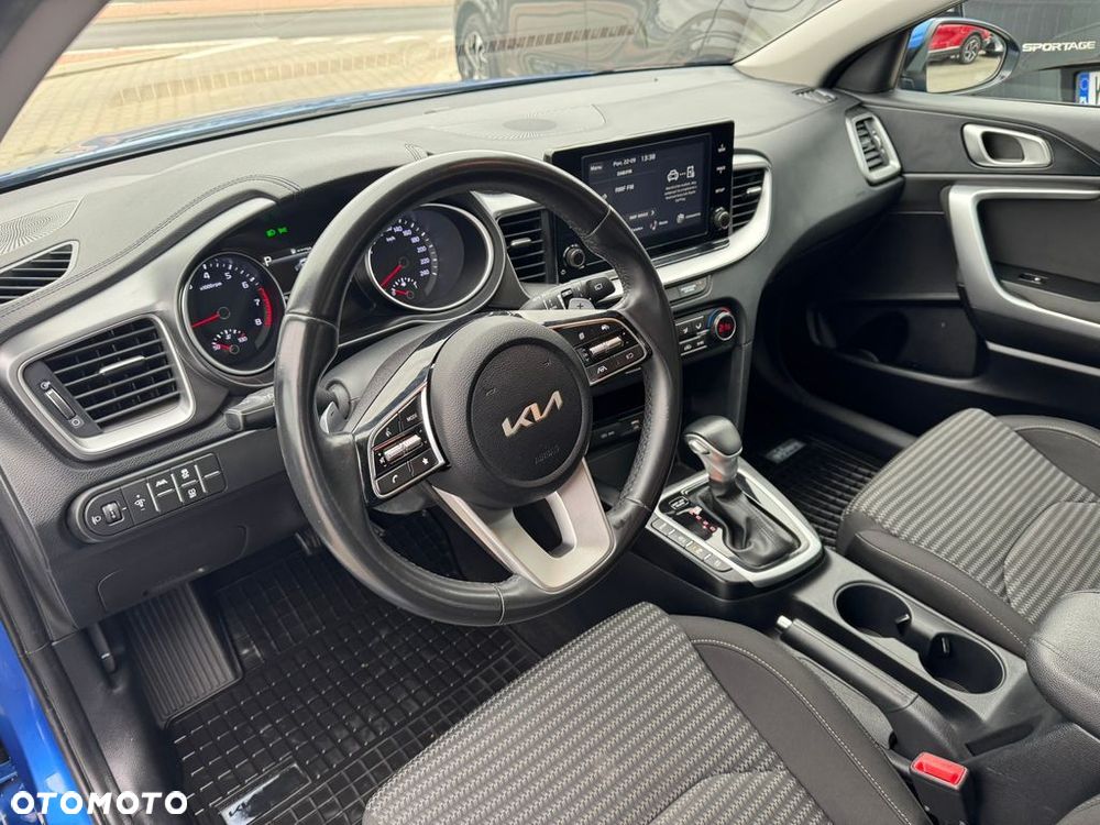 Kia Ceed 1.5 T-GDI M DCT - 9