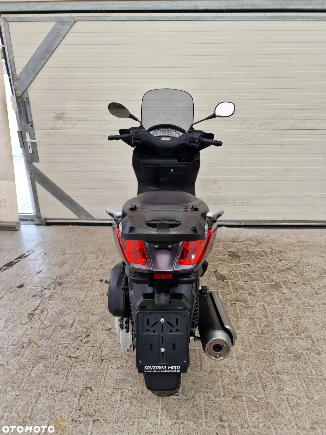 Yamaha X-max - 26