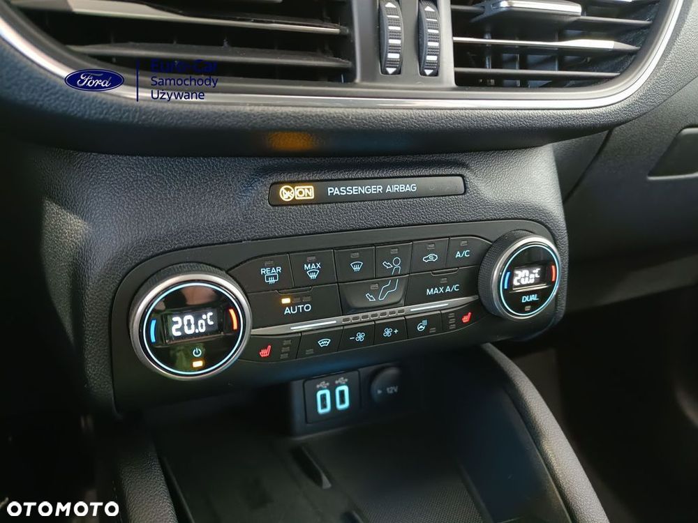 Ford Kuga 2.0 EcoBlue Hybrid TITANIUM - 25