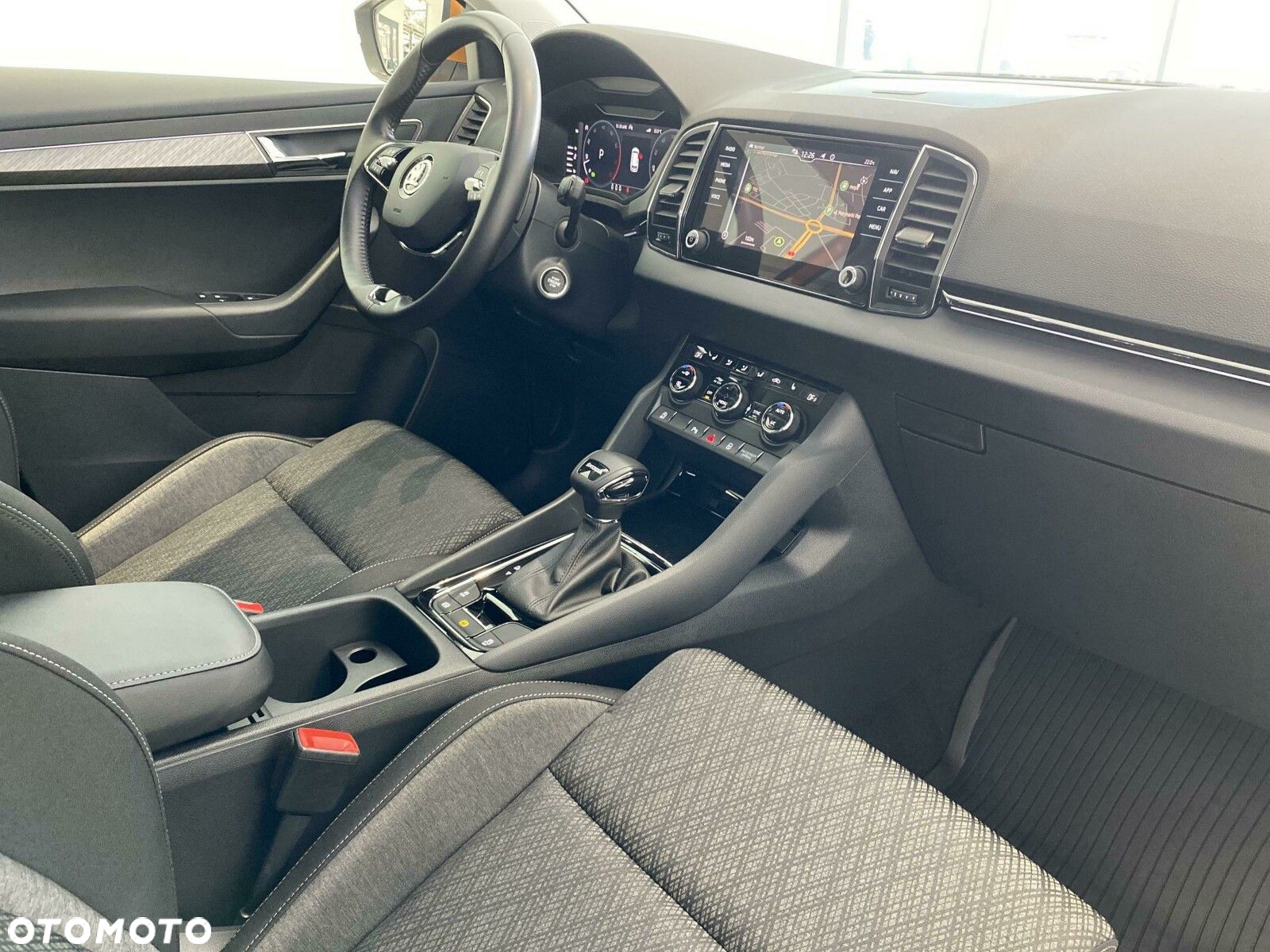Skoda Karoq 1.5 TSI ACT 4x2 Style DSG - 18