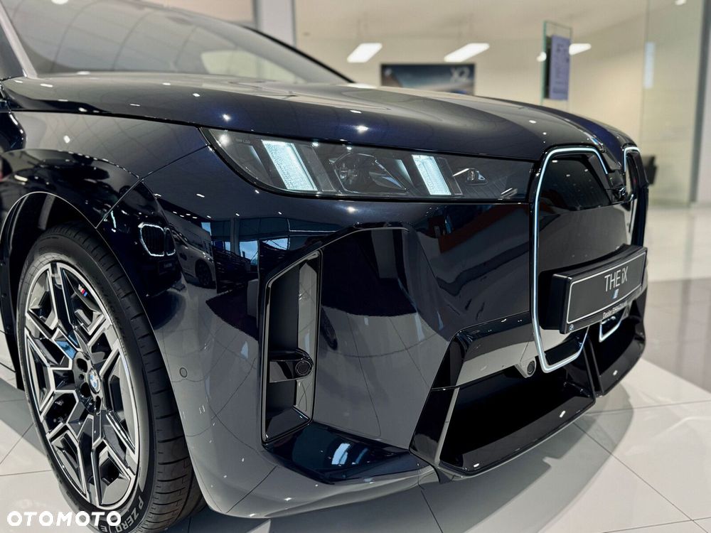 BMW iX - 2
